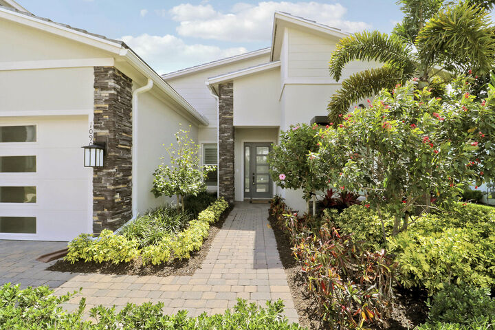 Property Photo:  10909 Stellar Circle  FL 33412 
