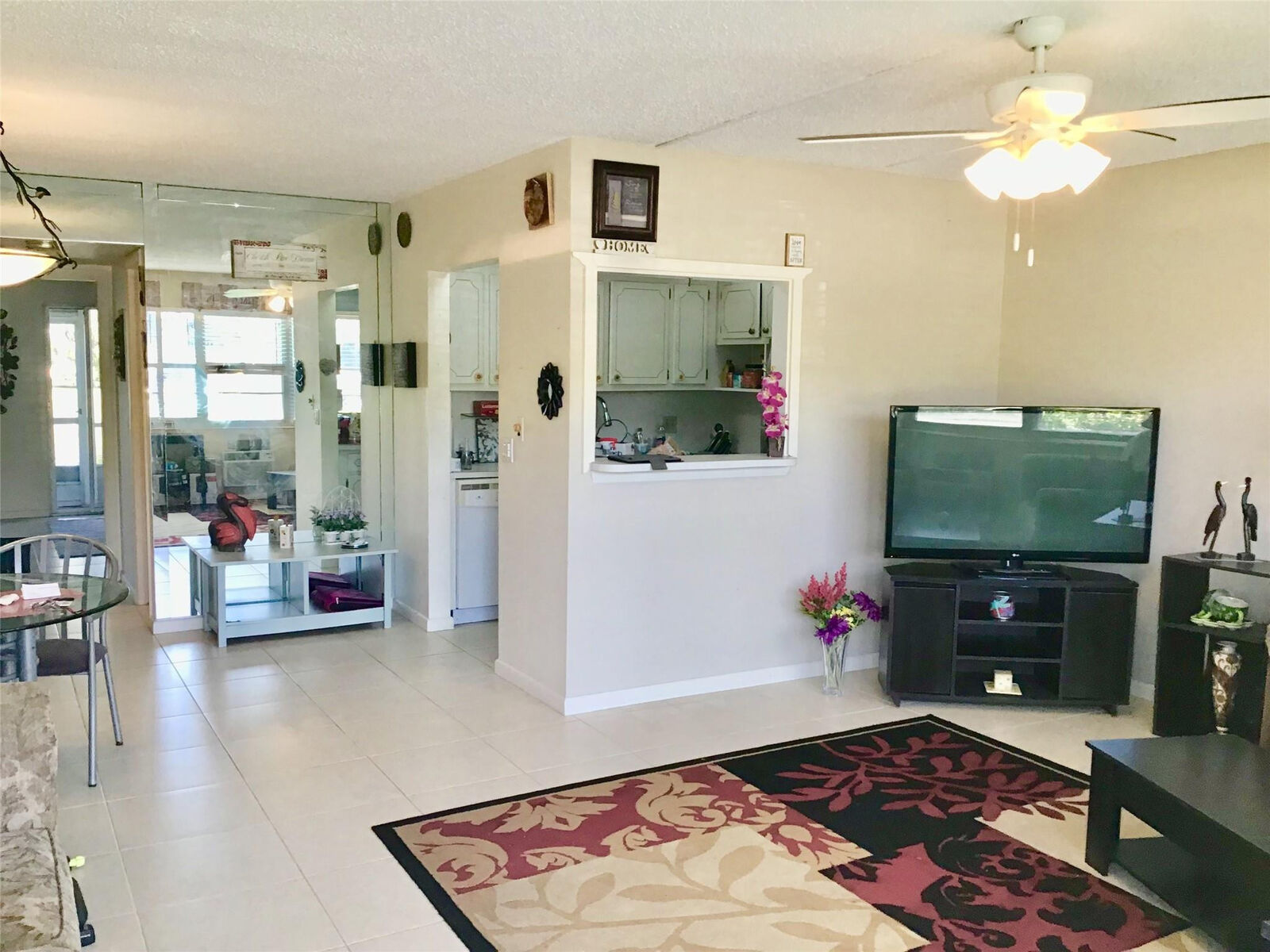 Property Photo:  7 Oakridge B 7  FL 33442 