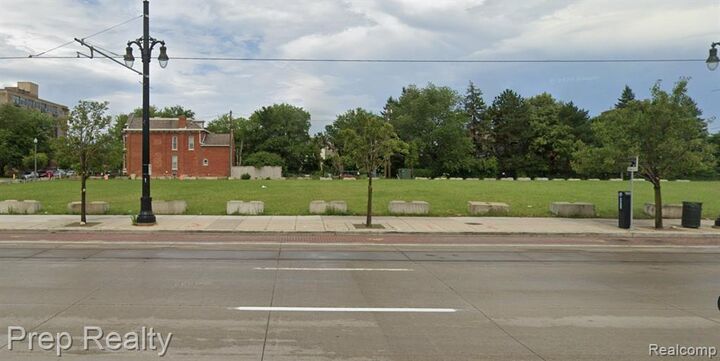 Property Photo:  2844 Woodward Avenue  MI 48201 