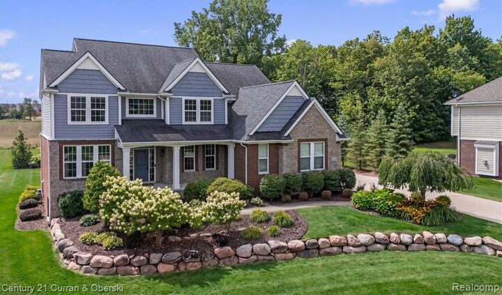Property Photo:  52365 Trailwood Dr  MI 48178 
