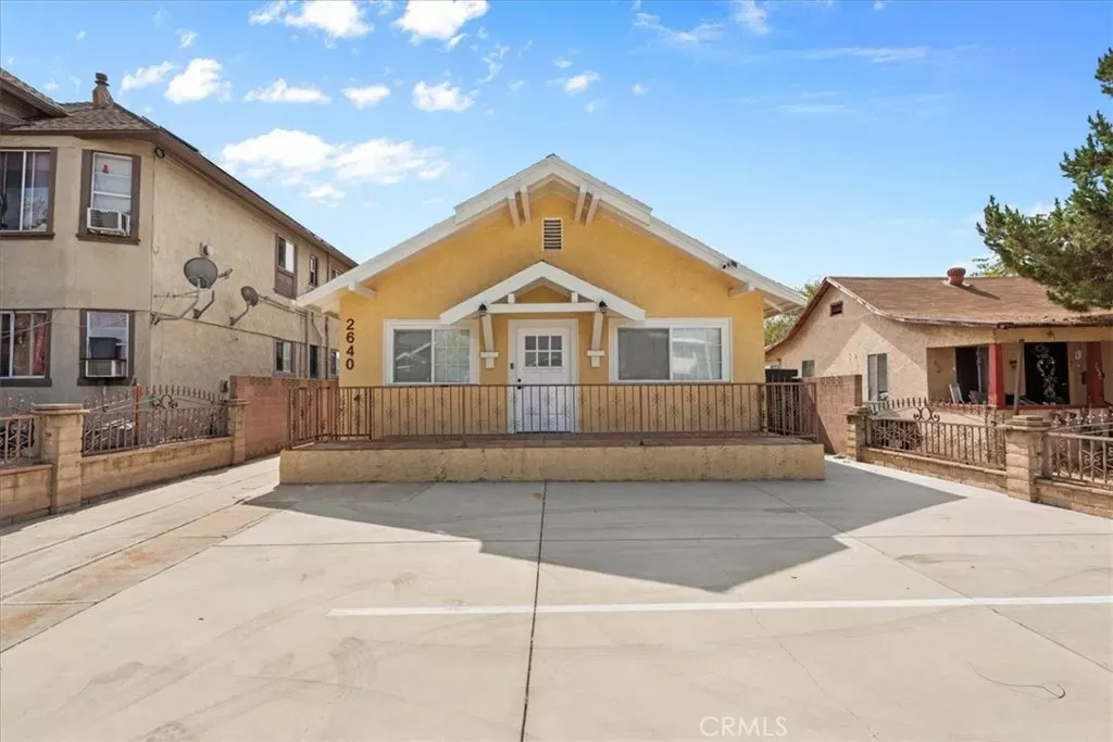 Property Photo:  2640 Roseview  CA 90065 