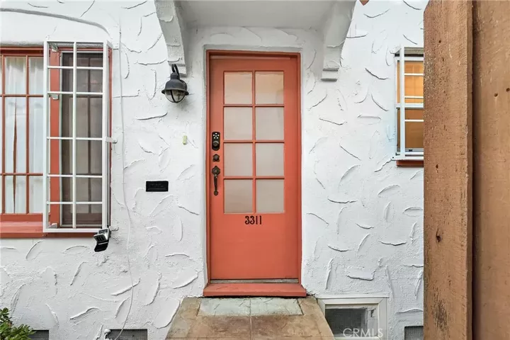 Property Photo:  3311 S Durango  CA 90034 