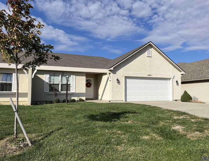 Property Photo:  5325 NW Lana Ct  KS 66618 