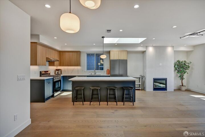 Property Photo:  66 Delano Avenue  CA 94112 
