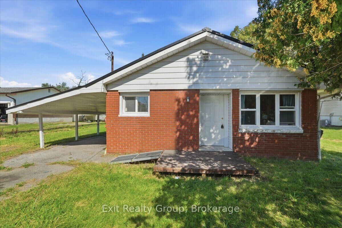Property Photo:  2298 Hamilton Road  ON K8V 5P8 