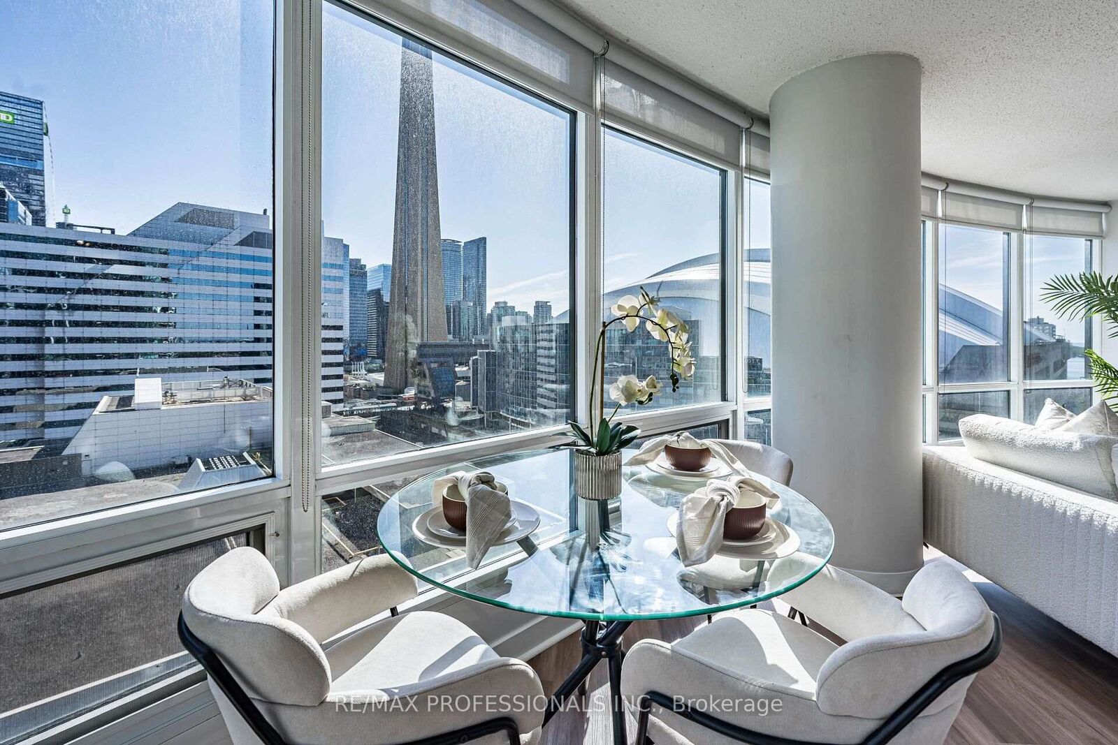 Property Photo:  361 Front Street W 1803  ON M5V 3R5 