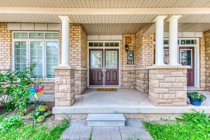 Property Photo:  3072 Eberly Woods Drive  ON L6M 0T5 