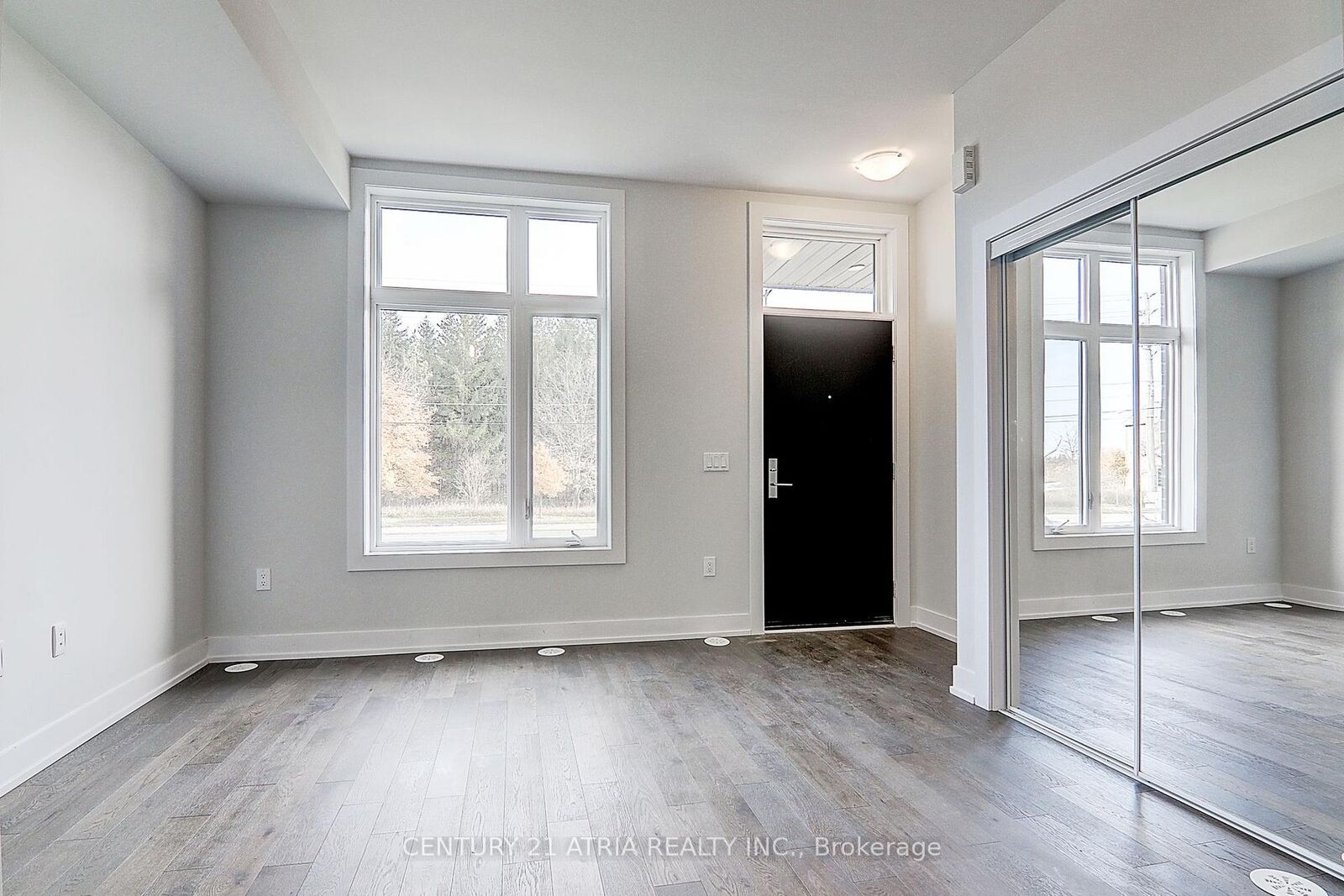 Property Photo:  9580 Islington Avenue L-140  ON L4H 5E8 