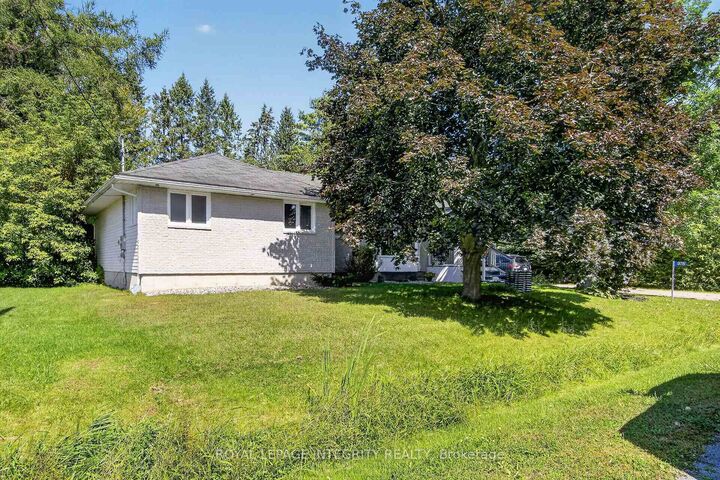 Property Photo:  978 Meteor Avenue  ON K4B 1N8 