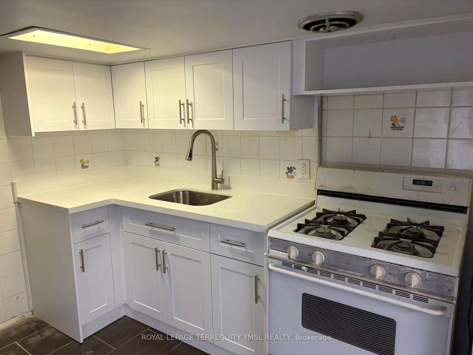 Property Photo:  1228 Dufferin Street Basement  ON M6H 4C1 