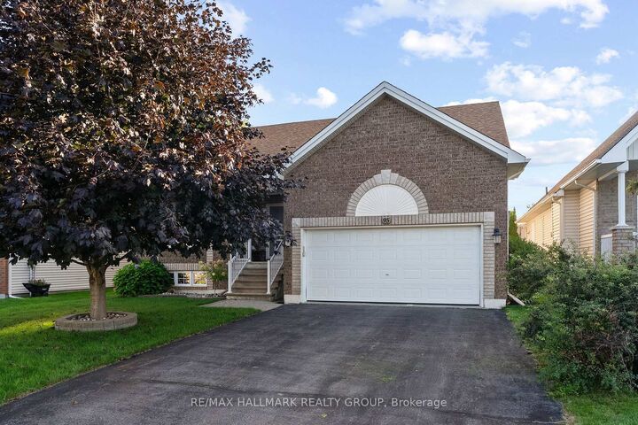 Property Photo: 95 Lloydalex Crescent ON K2S 2E8