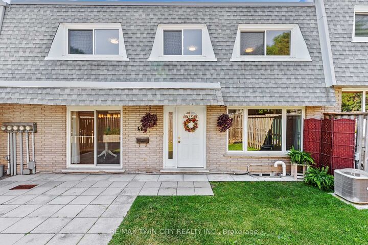 Property Photo: 14 Williamsburg Road 51 ON N2E 1W1