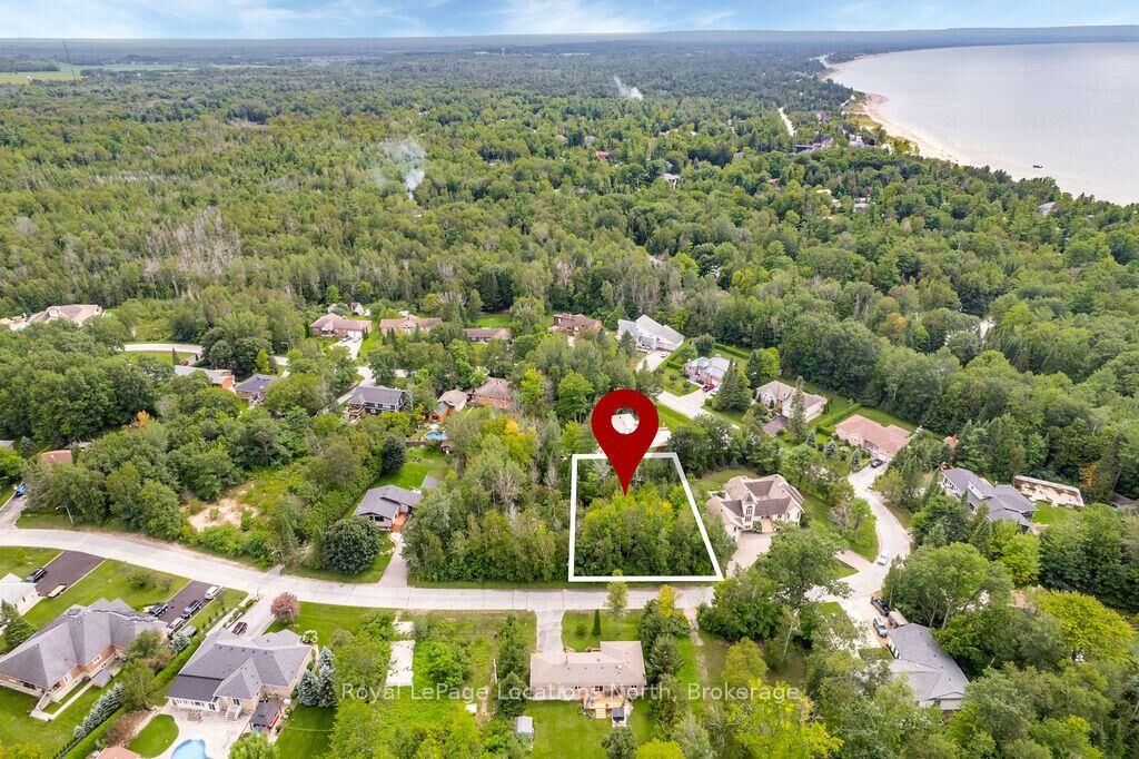 Property Photo:  15 Bridlewood Crescent  ON L9Z 1B4 