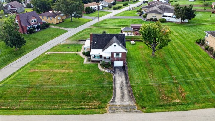 Property Photo: 1005 Josephine St PA 15417
