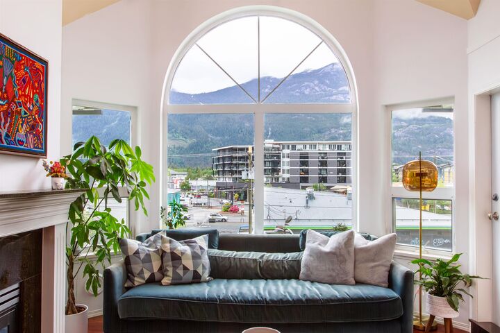 Property Photo:  1466 Pemberton Avenue 310  BC V8B 0K1 