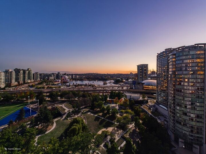 Property Photo:  550 Taylor Street 2208  BC V6B 1R1 