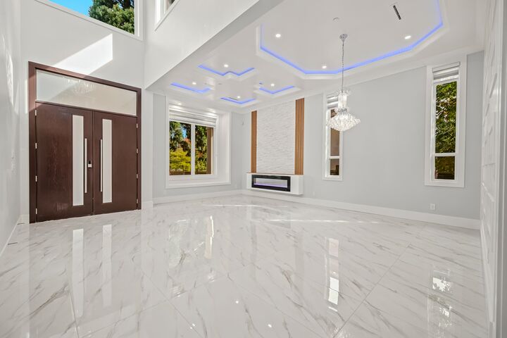 Property Photo: 15918 Roper Avenue BC V4B 2H4