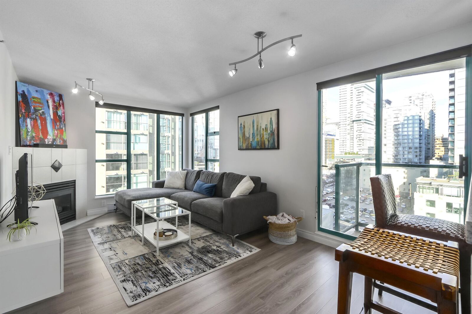 Property Photo:  939 Homer Street 1502  BC V6B 2W6 