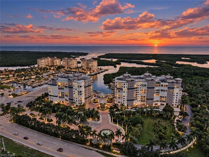 Property Photo: 13665 Vanderbilt Dr 301 FL 34110