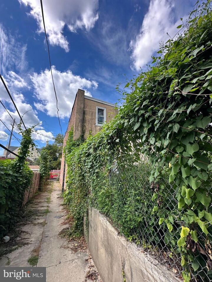 Property Photo:  3815 N Park Avenue  PA 19140 