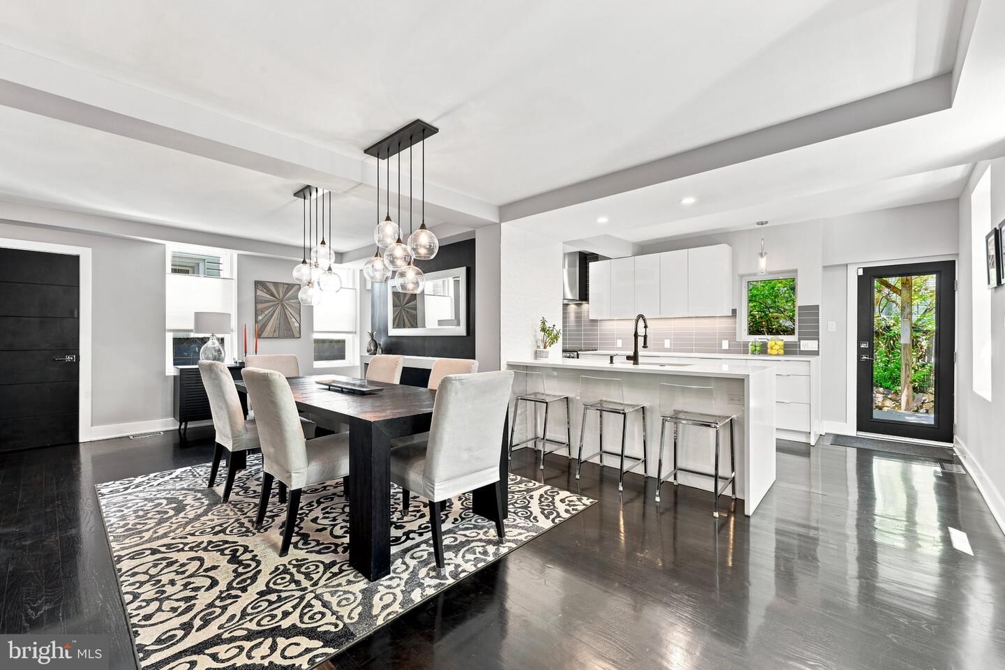 Property Photo: 2335 Carpenter Street 37 PA 19146