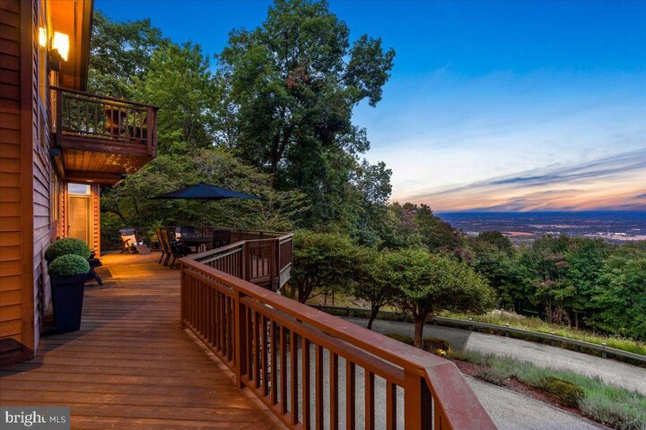 Property Photo:  5506 Bootjack Drive  MD 21702 
