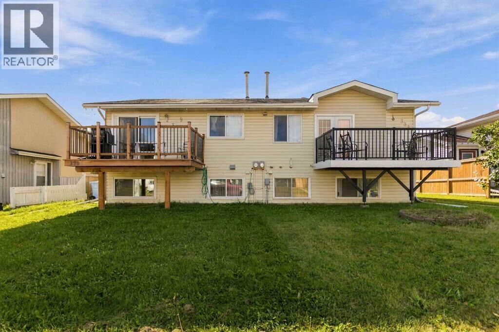 Property Photo:  329 Ross Haven Drive  AB T9H 3P2 