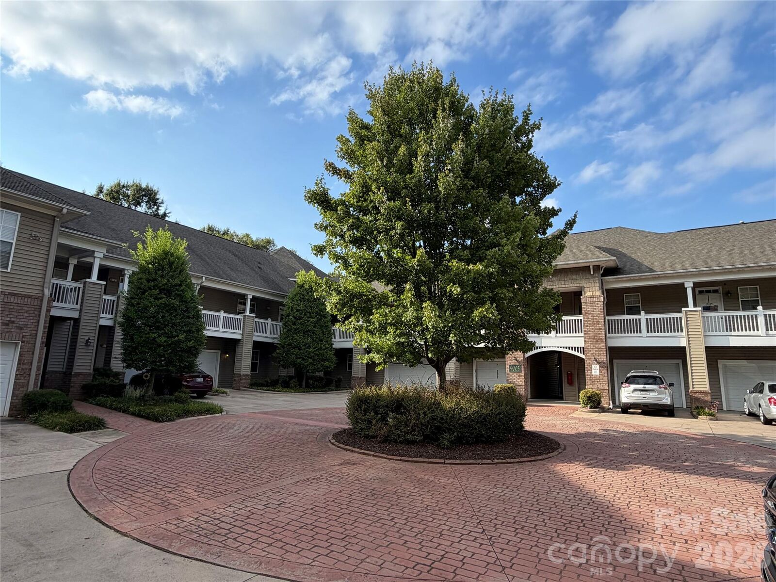 Property Photo:  9009 Rosalyn Glen Road  NC 28031 