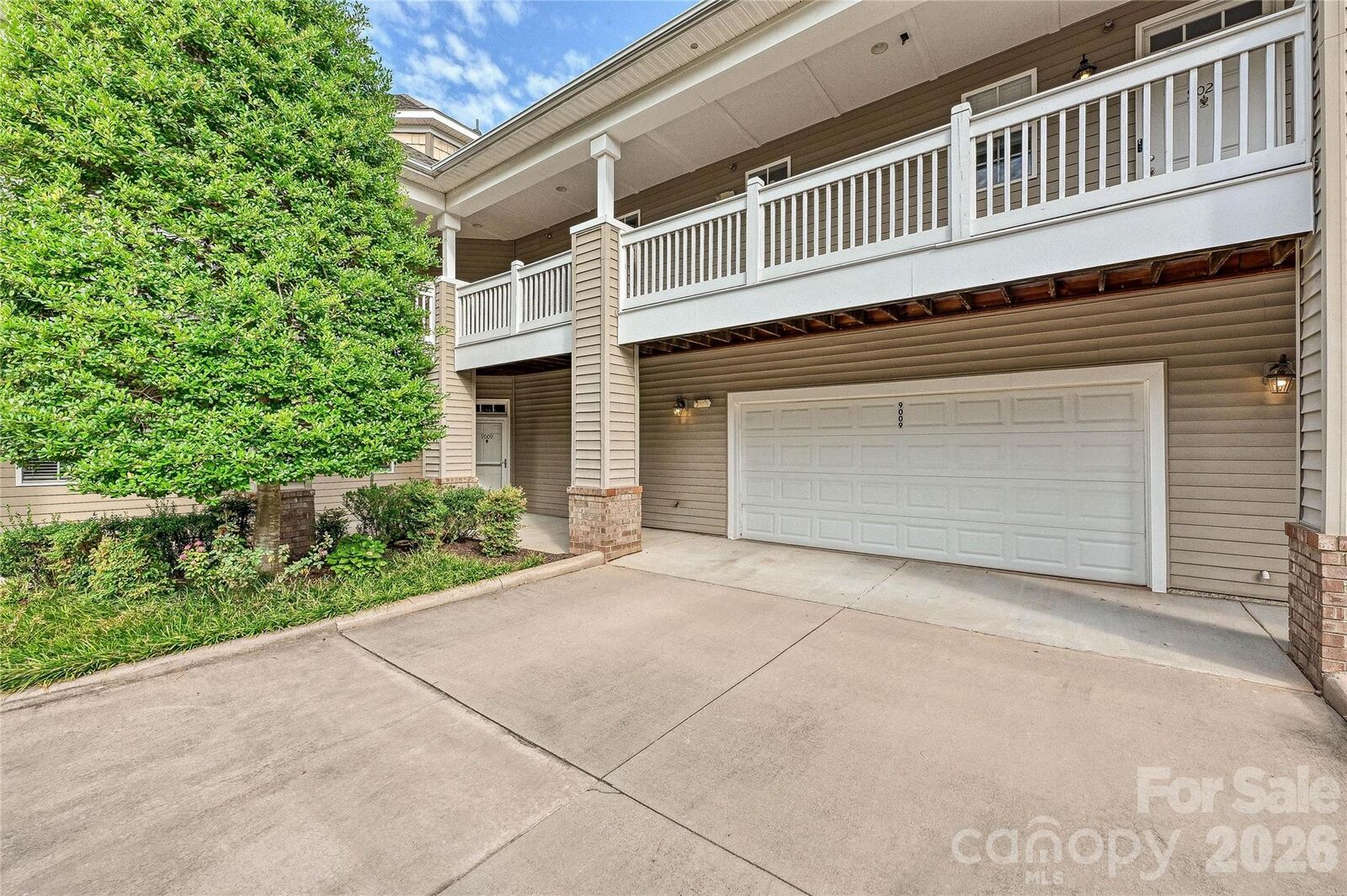 Property Photo: 9009 Rosalyn Glen Road NC 28031