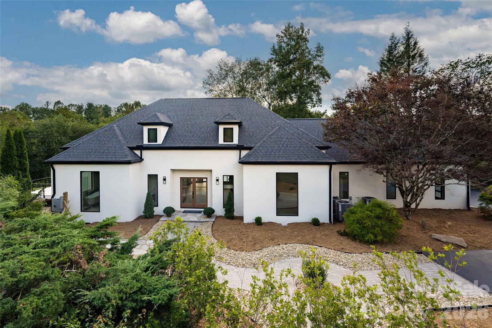 Property Photo:  5 Meadow Ridge Drive  NC 28804 