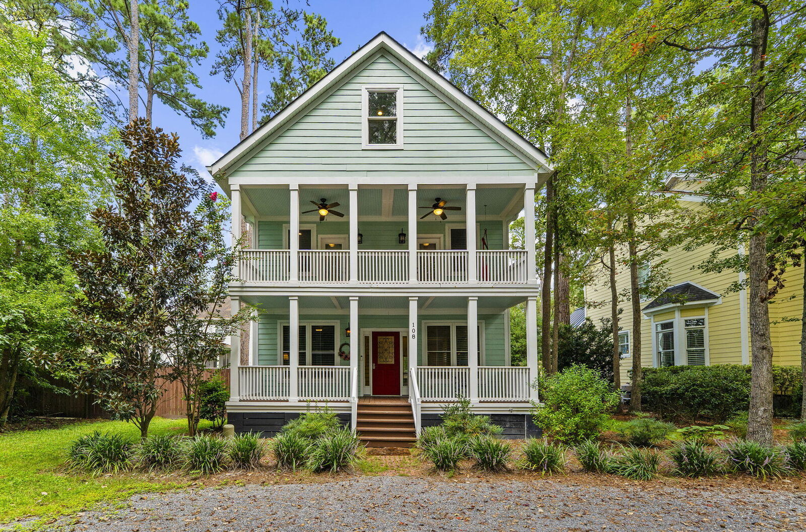 Property Photo:  108 Lowndes Lane  SC 29483 
