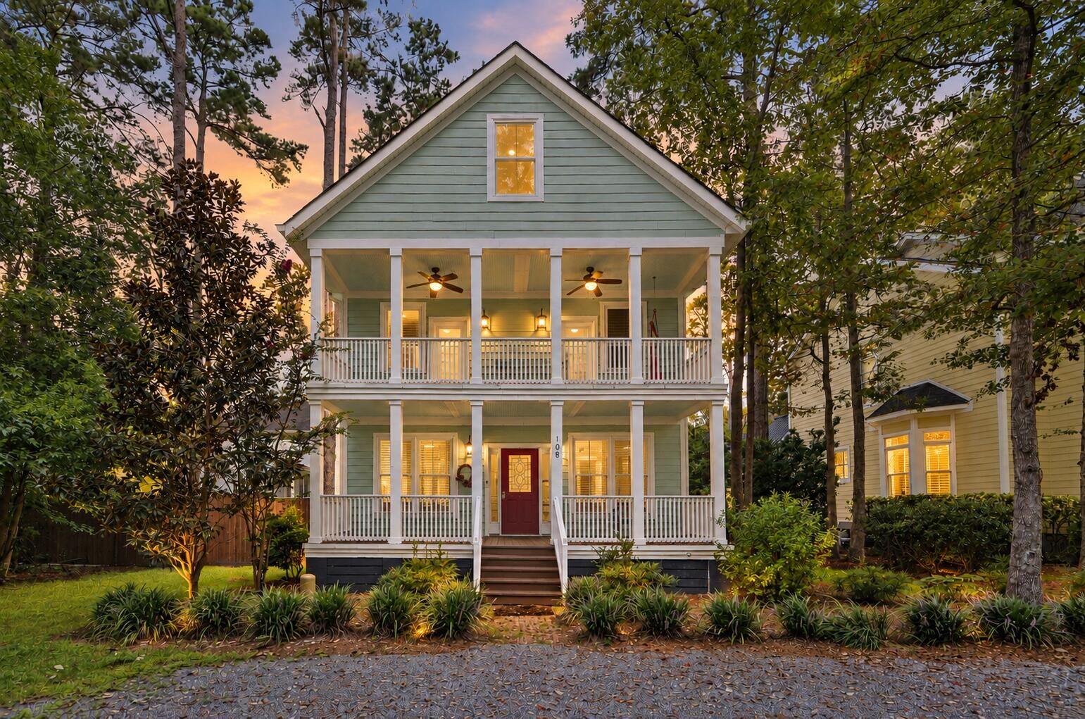 Property Photo:  108 Lowndes Lane  SC 29483 