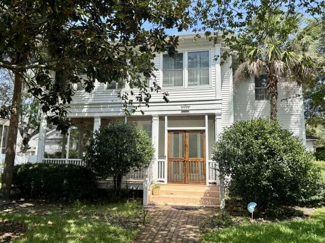 Property Photo:  1718 Middle Street  SC 29482 