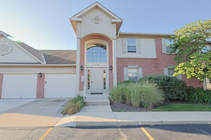 Property Photo: 5344 Meadow Walk Lane OH 45247