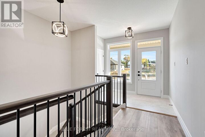 Property Photo:  142 Shirley Street  ON N0M 2P0 