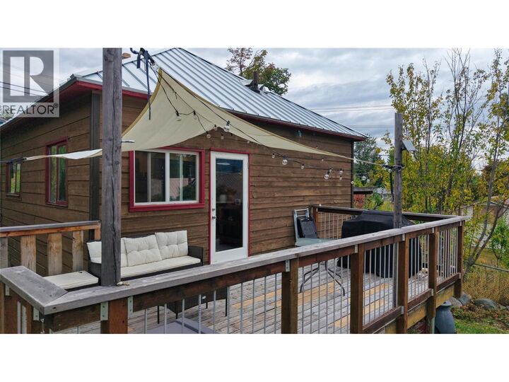 Property Photo:  1677 Second Avenue  BC V0G 1Y0 