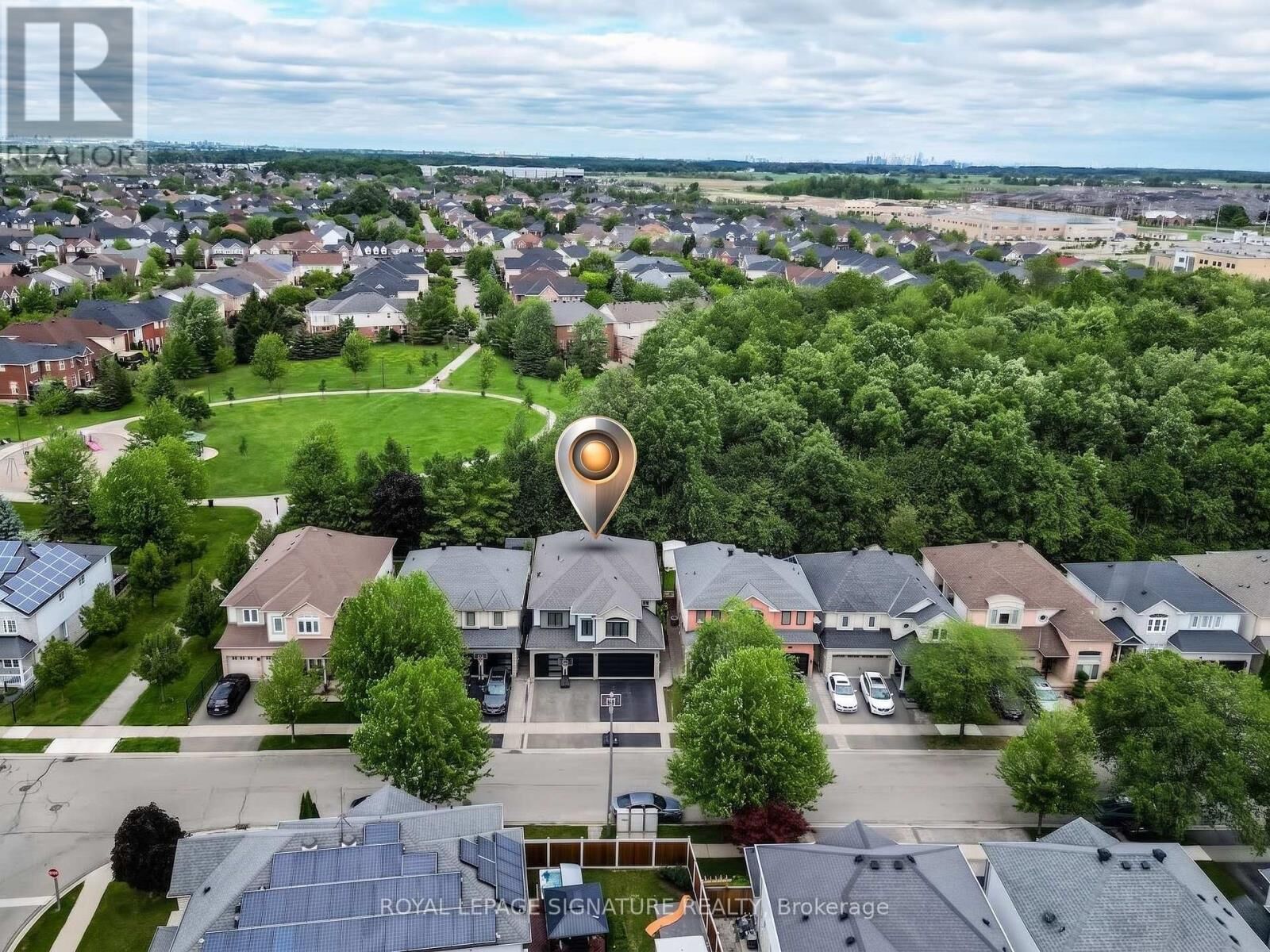 Property Photo:  1013 Freeman Trail West  ON L9T 5T3 