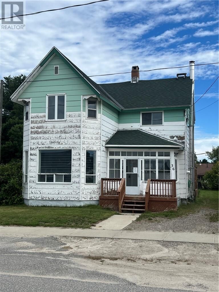 Property Photo:  36 Lansdowne Street N  ON P0M 1K0 