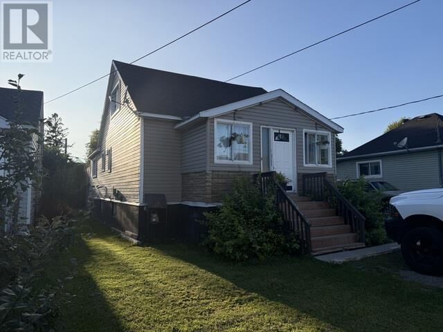 Property Photo:  317 Moody St  ON P6C 3Z9 