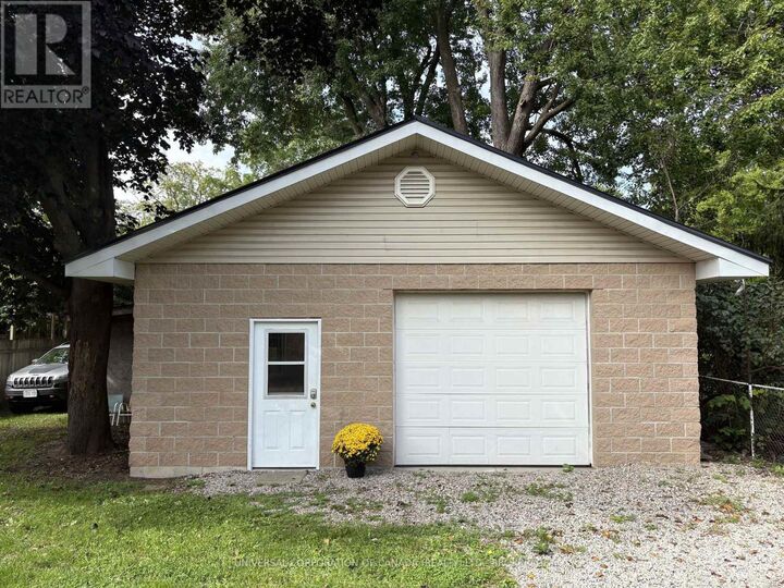 Property Photo: 97 Chesley Avenue ON N5Z 2C3