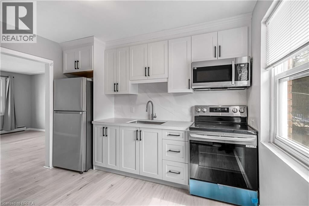 Property Photo:  1887 Wavell Street  ON N5W 2E3 