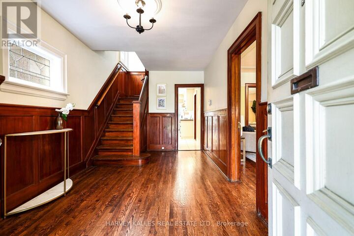 Property Photo:  617 Lonsdale Road  ON M5P 1R8 