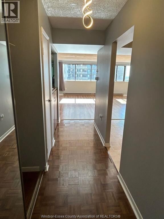 Property Photo:  380 Pelissier Street 1805  ON N9A 6V7 