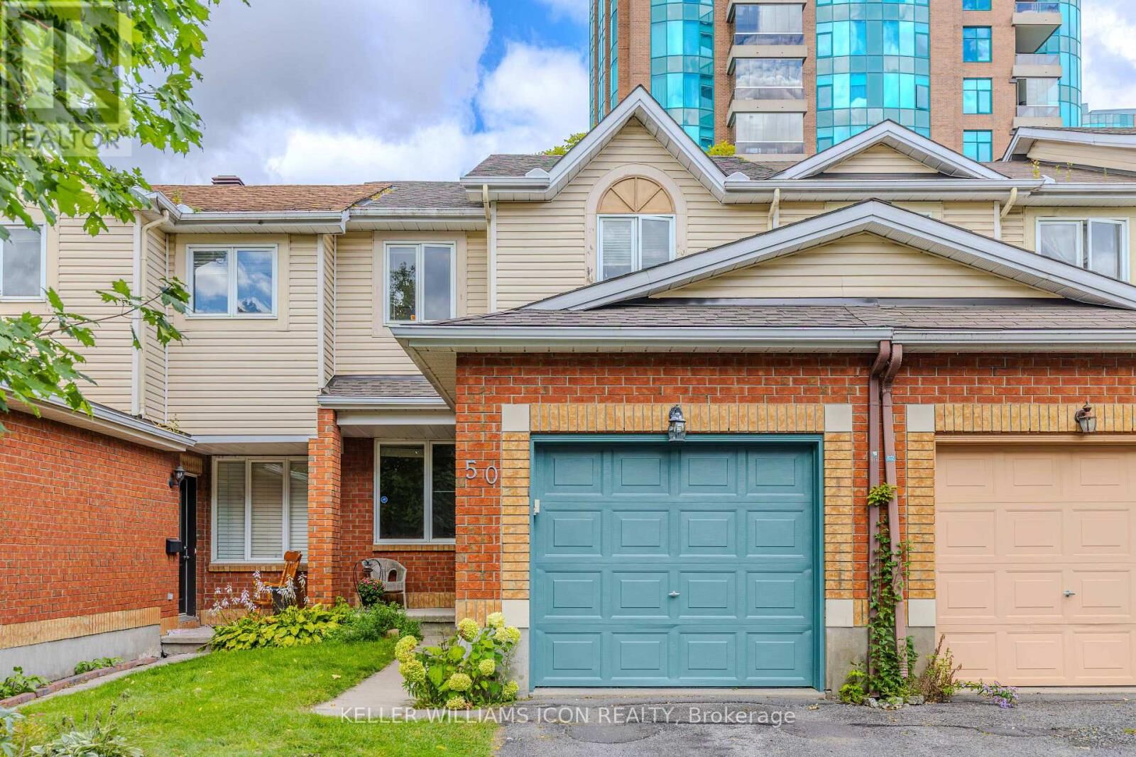 Property Photo: 50 Malhotra Court ON K1V 1K2