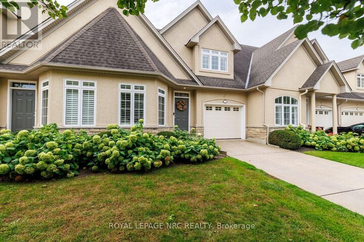 Property Photo:  8142 Costabile Drive 9  ON L2H 3M3 