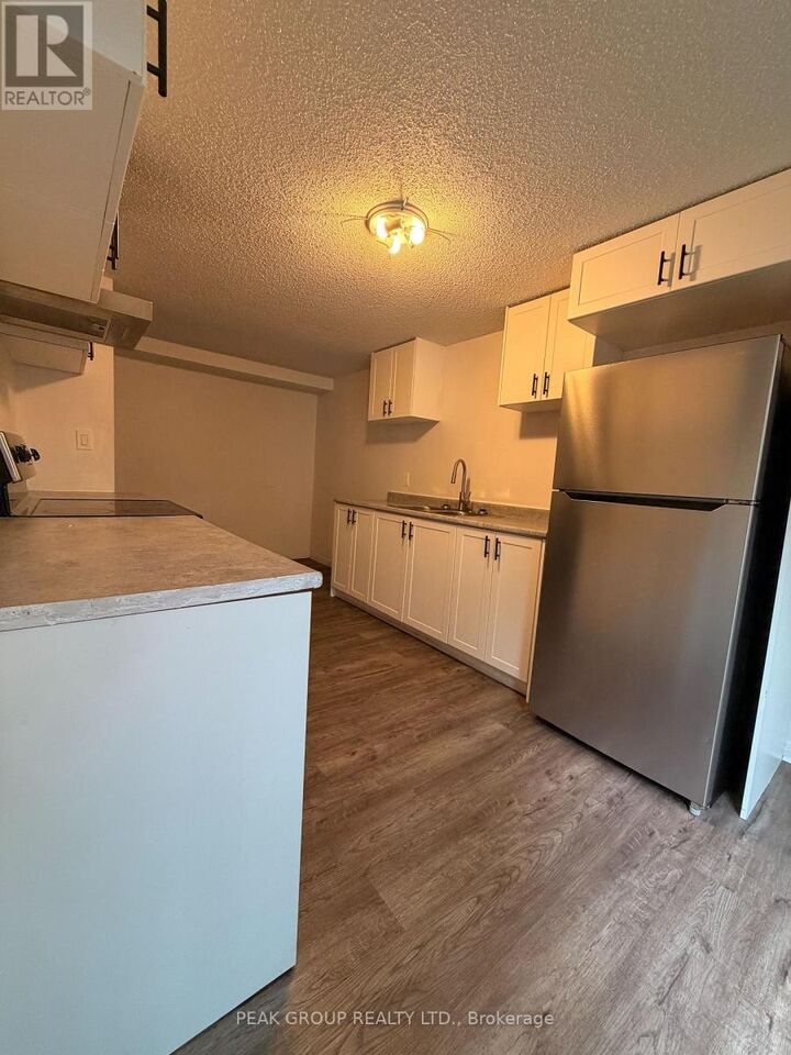 Property Photo:  283 Vine Street  ON L2M 7R5 