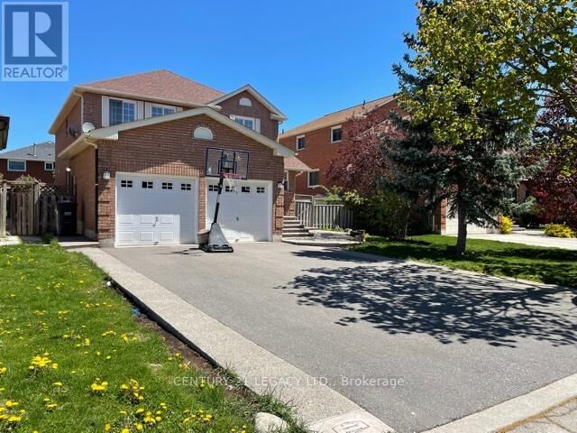 Property Photo:  25 Kentucky Drive (Upper)  ON L6Y 4E9 