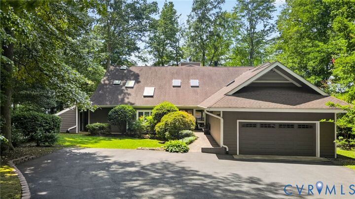 Property Photo: 13714 Winterberry Ridge VA 23112