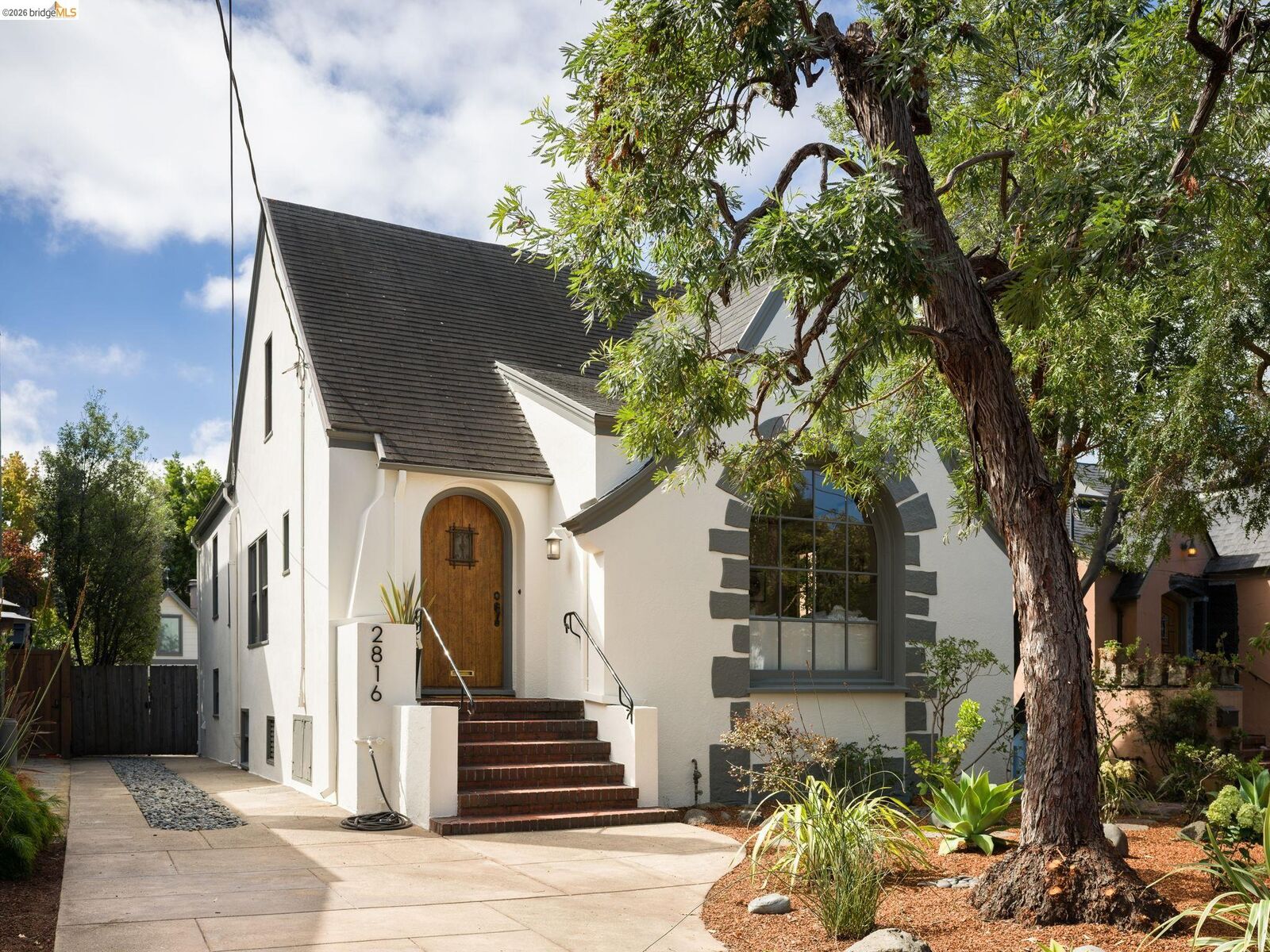 Property Photo:  2816 Webster St  CA 94705 