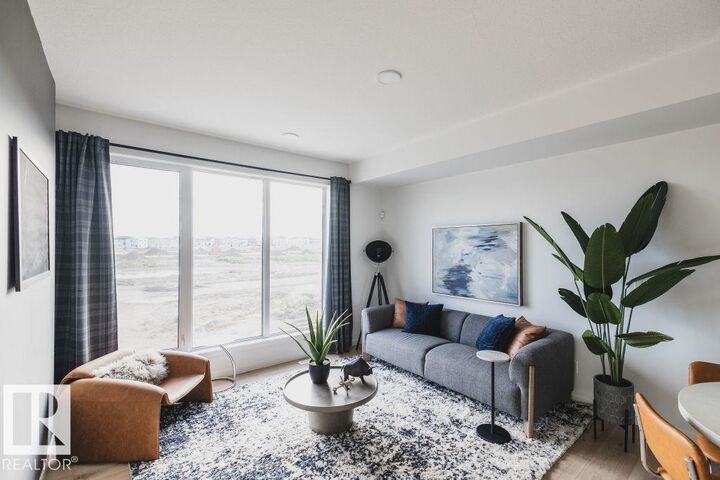 Property Photo:  11 Roseburn Trail  AB T8L 0A0 